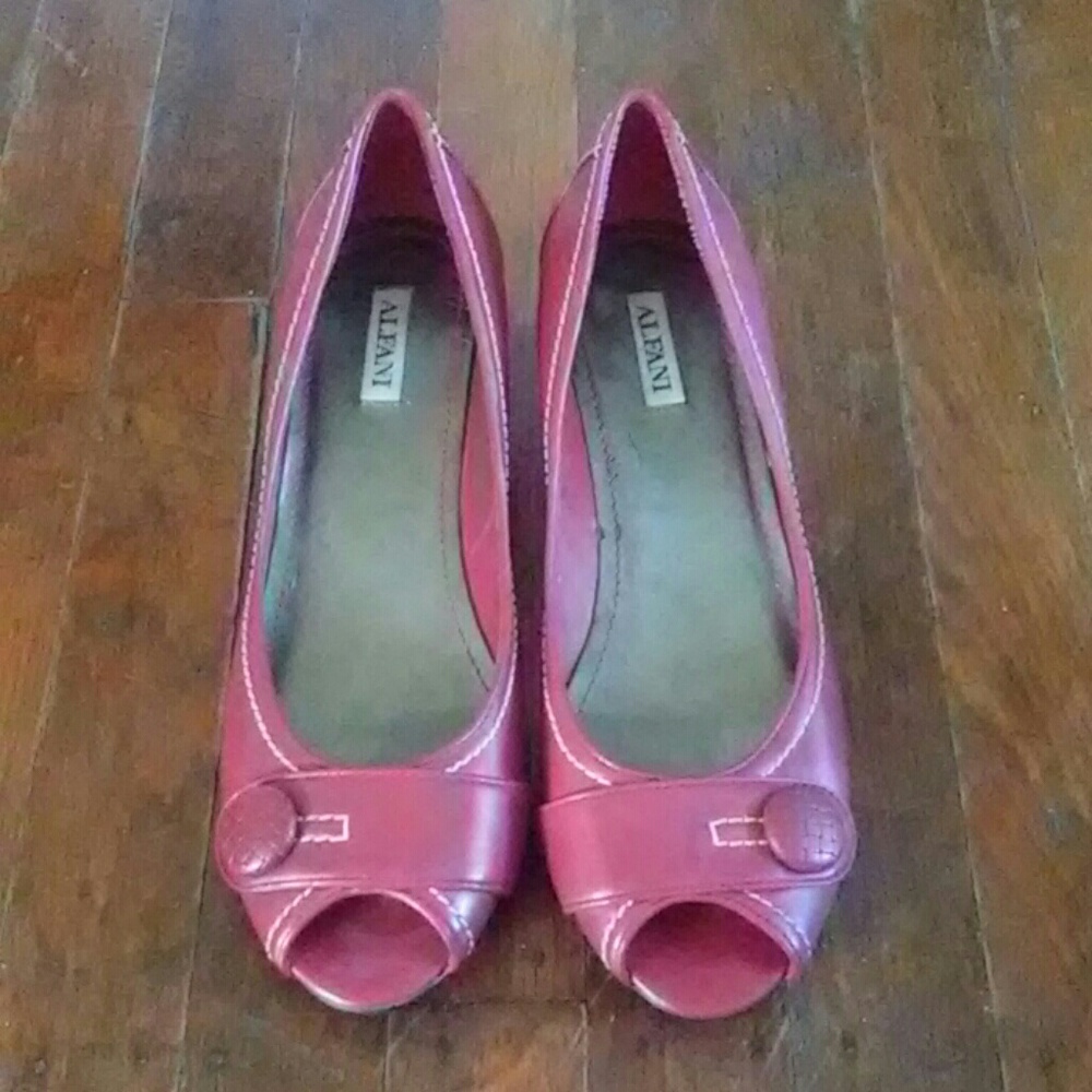 Alfani red leather peep toe pumps